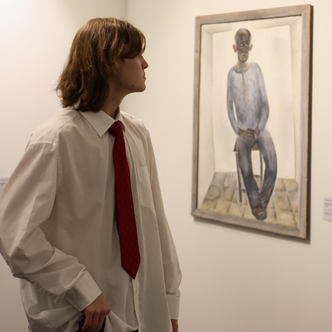 Экскурсия по выставке «Человек-Жизнь-Вселенная. Контраст сопоставлений»