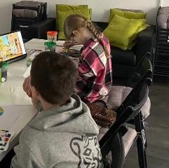 Детская экскурсия по выставке “Не внешне, а по существу” и мастер-класс