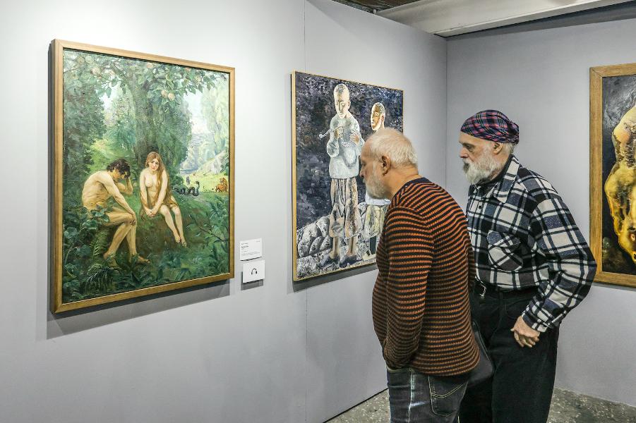 Экскурсия по выставке «Человек-жизнь-вселенная. Контраст сопоставлений» для посетителей серебряного возраста