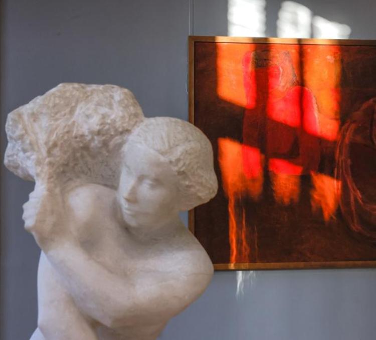 Экскурсия по выставке «Фрагменты эпох» из коллекции МИСП для посетителей серебряного возраста