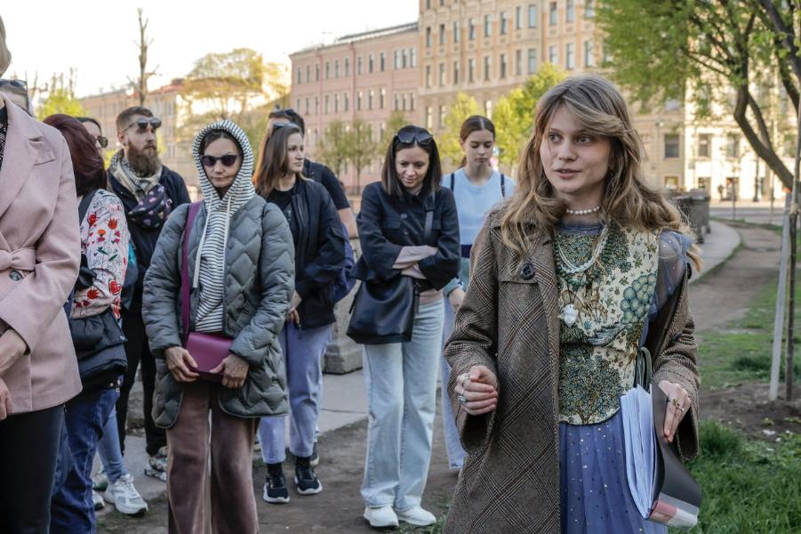 Экскурсия-прогулка «Вокруг Львиного моста»