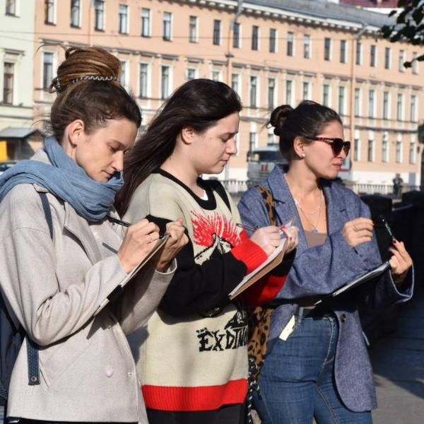 Ко дню рождения Санкт-Петербурга | Детская прогулка «Архитектурные прятки»