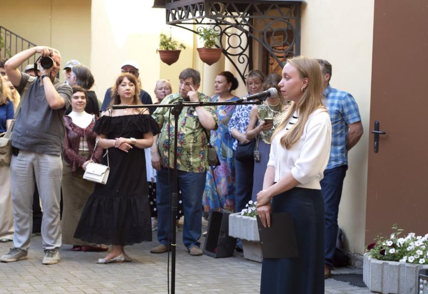 Экскурсия с куратором Еленой Куценко по выставкам Алексея Штерна, Егора Плотникова, Александра Кожина и Семена Гуляко