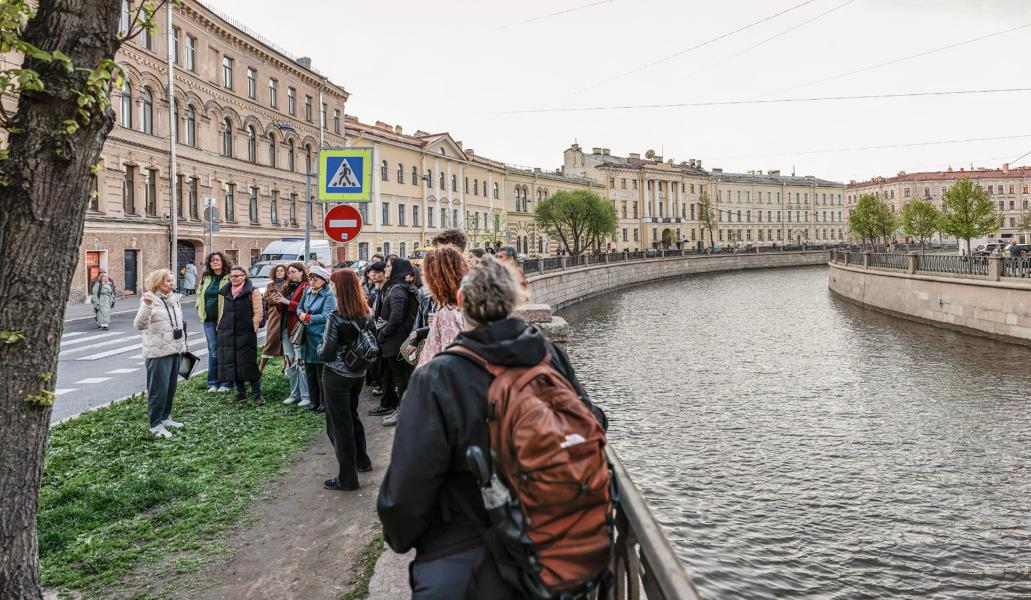 Экскурсия-прогулка «Вокруг Львиного моста»