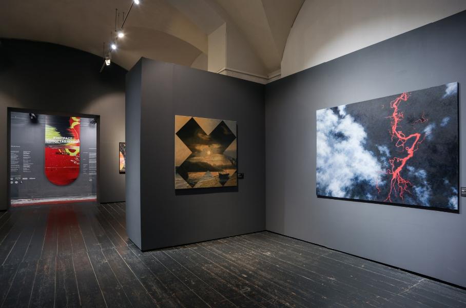 Кураторская экскурсия с Ольгой Толстой по выставке «Человек-жизнь-вселенная. Контраст сопоставлений» 