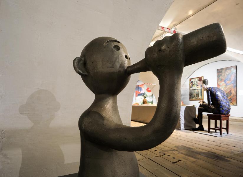 Экскурсия по выставке «Человек-жизнь-вселенная. Контраст сопоставлений» для посетителей серебряного возраста