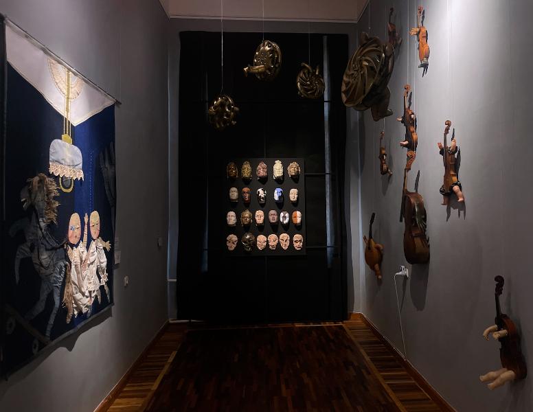 Экскурсия по выставке «Фрагменты эпох» из коллекции МИСП