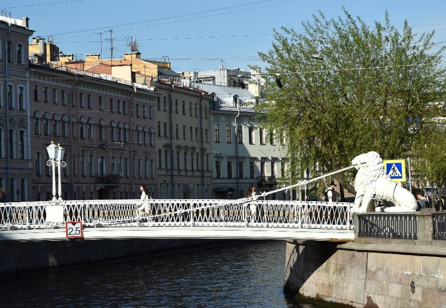 Экскурсия-прогулка «Вокруг Львиного моста»