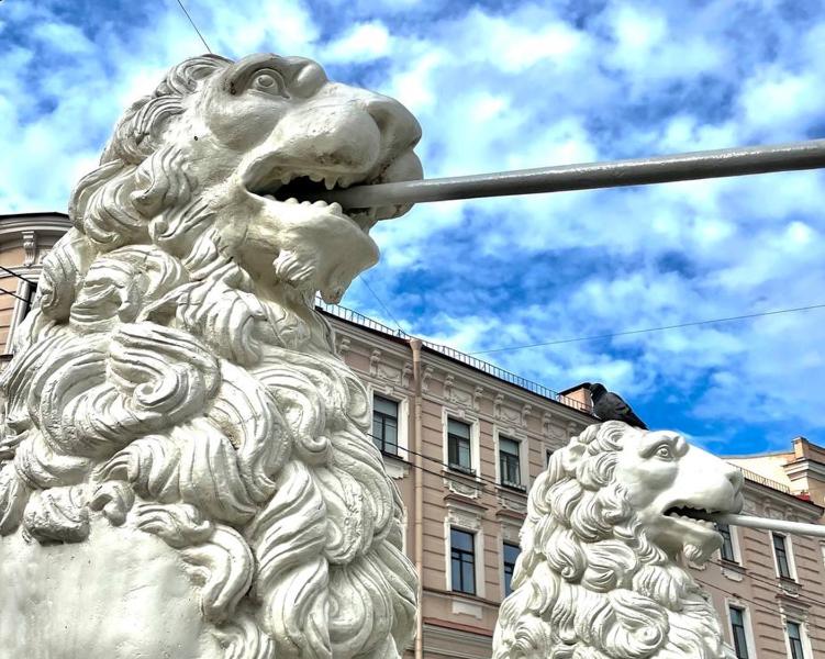 Экскурсия-прогулка «Вокруг Львиного моста»