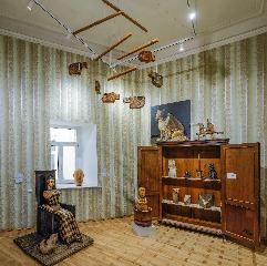 Экскурсия по выставке «Фрагменты эпох» из коллекции МИСП для посетителей серебряного возраста